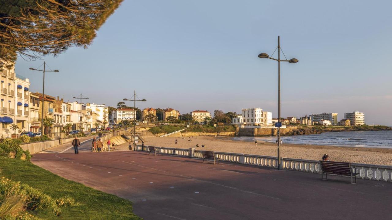 Cerise Royan - Le Grand Hotel De La Plage Eksteriør billede